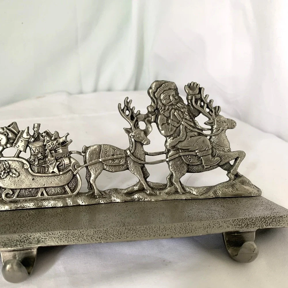 Santa Claus Sleigh Reindeer Stocking Holder Heavy Metal Christmas Mantle Decor
